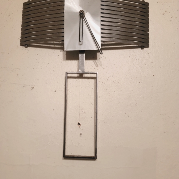 Clock - Picture 1 of 1